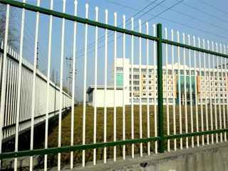 铁艺围栏(双横杆)